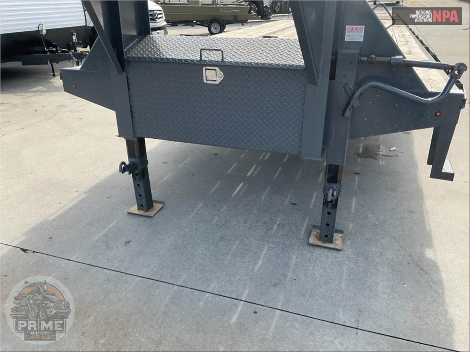 2023 Trail Maxx Trailers 40X8 GOOSENECK — фото 17