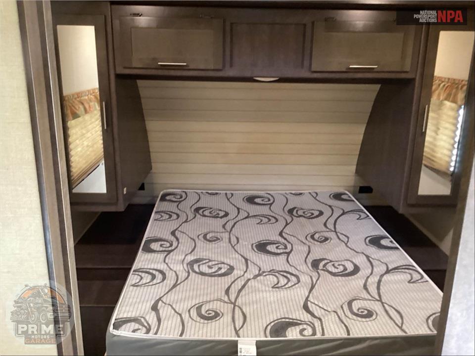 2019 Crossroads Rv M-253 RB - SUNSET TRAIL SUPER LITE SERIES — фото 11