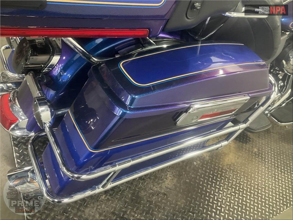 2009 Harley-Davidson FLHTCU ULTRA CLASSIC ELECTRA GLIDE — фото 24