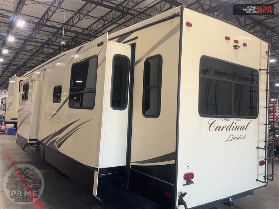 2021 Cardinal By Forest River M-377MBLE - LIMITED FIFTH WHEEL SERIES — фото 3