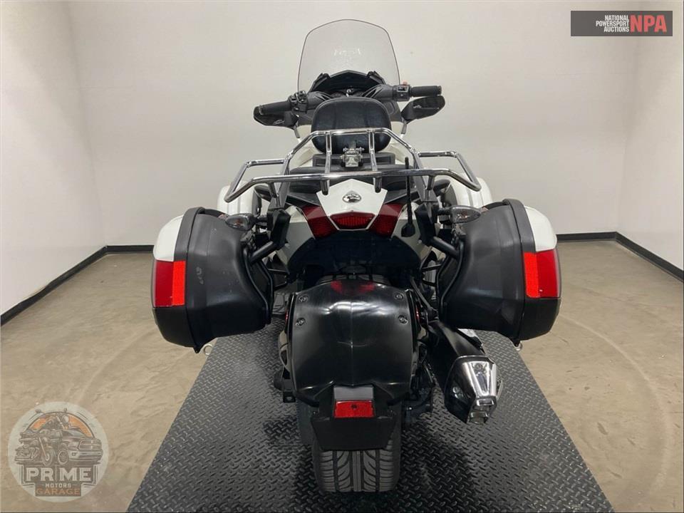 2013 Can-Am SPYDER ST LIMITED — фото 4