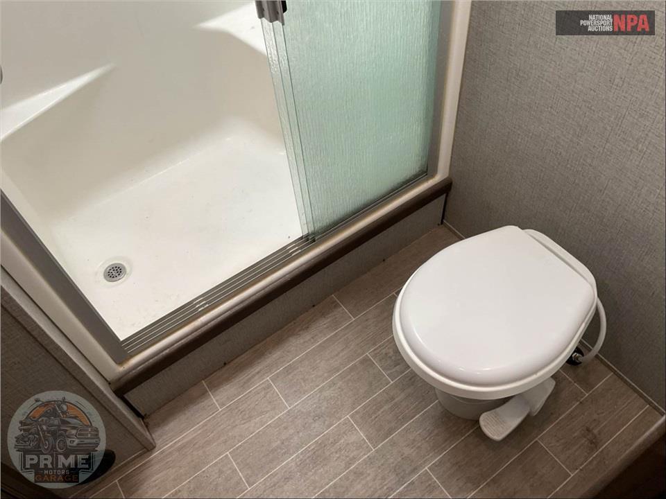 2020 Keystone Rv M-3801 FK - ALPINE FIFTH WHEEL SERIES — фото 15