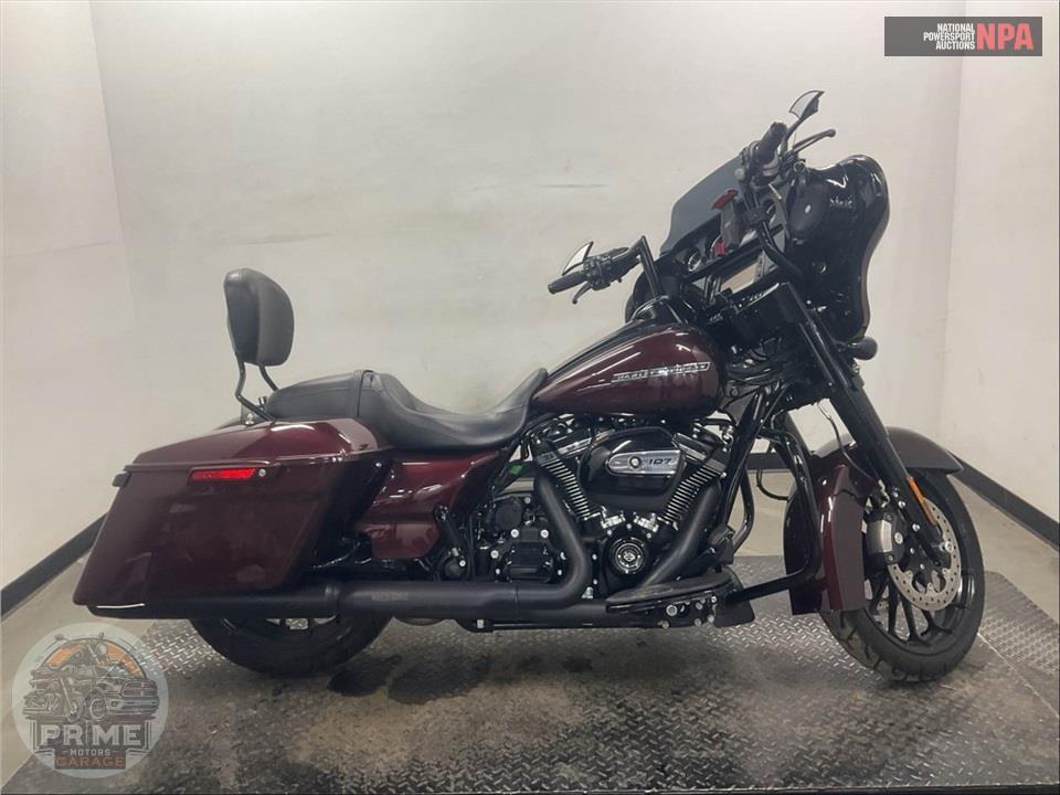 2018 Harley-Davidson FLHXS STREET GLIDE SPECIAL — фото 1