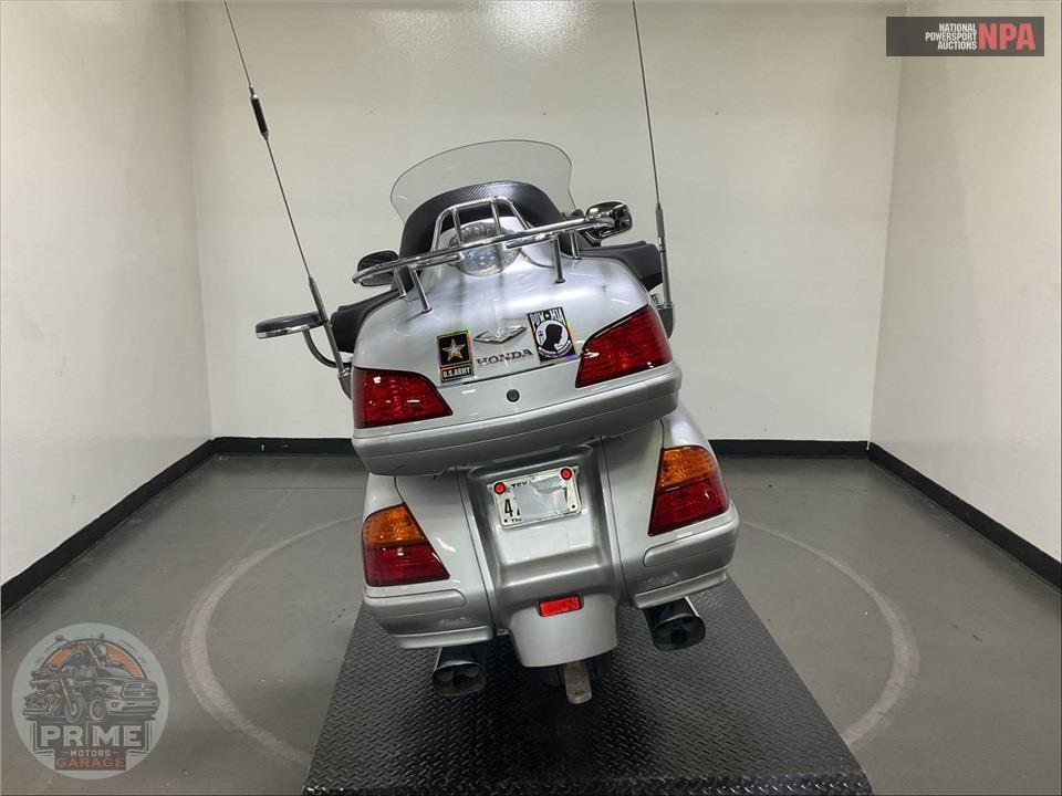 2005 Honda GL18005 GOLDWING — фото 4