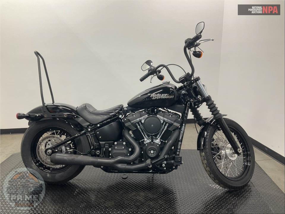 2018 Harley-Davidson FXBB STREET BOB — фото 1