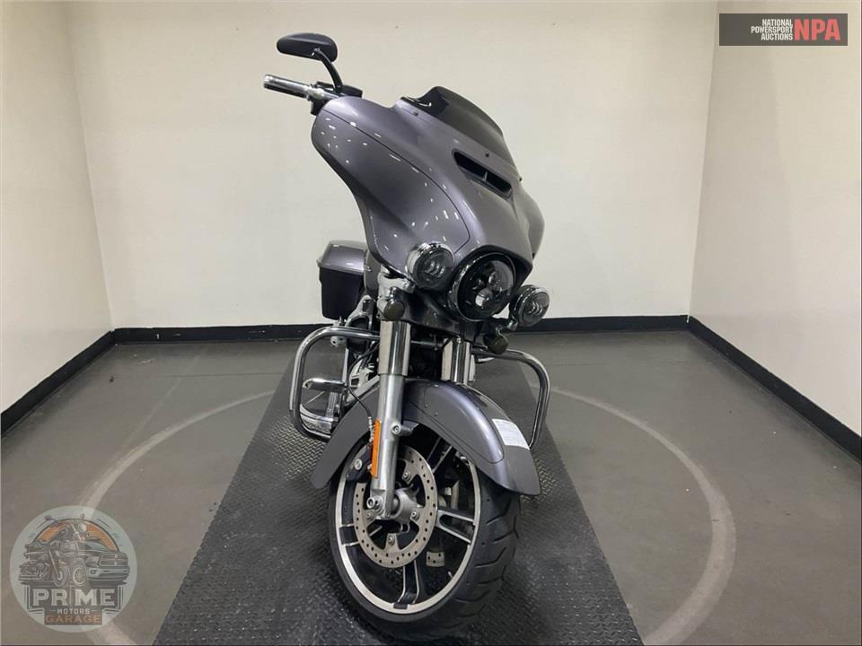 2015 Harley-Davidson FLHXS STREET GLIDE SPECIAL — фото 2