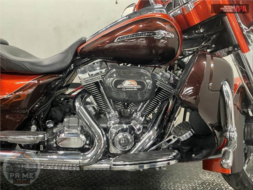 2012 Harley-Davidson FLHXSE3 SCREAMIN EAGLE — фото 6