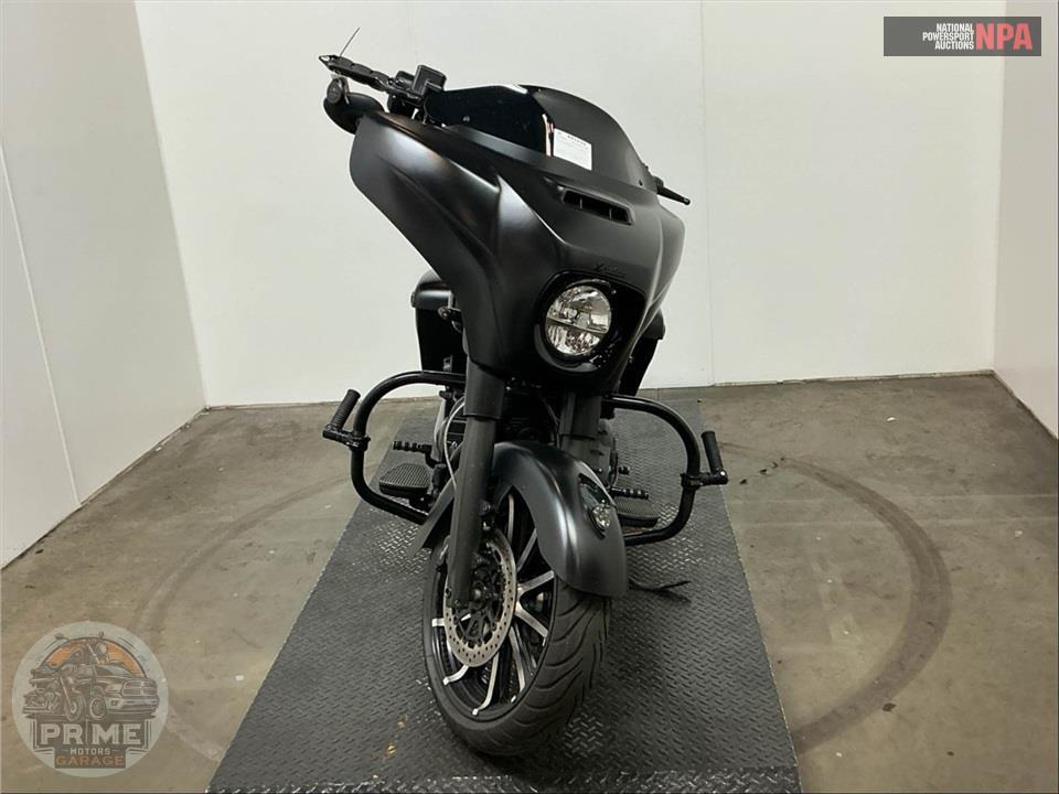 2019 Indian Motorcycle CHIEFTAIN DARK HORSE (THUNDER BLACK) — фото 2