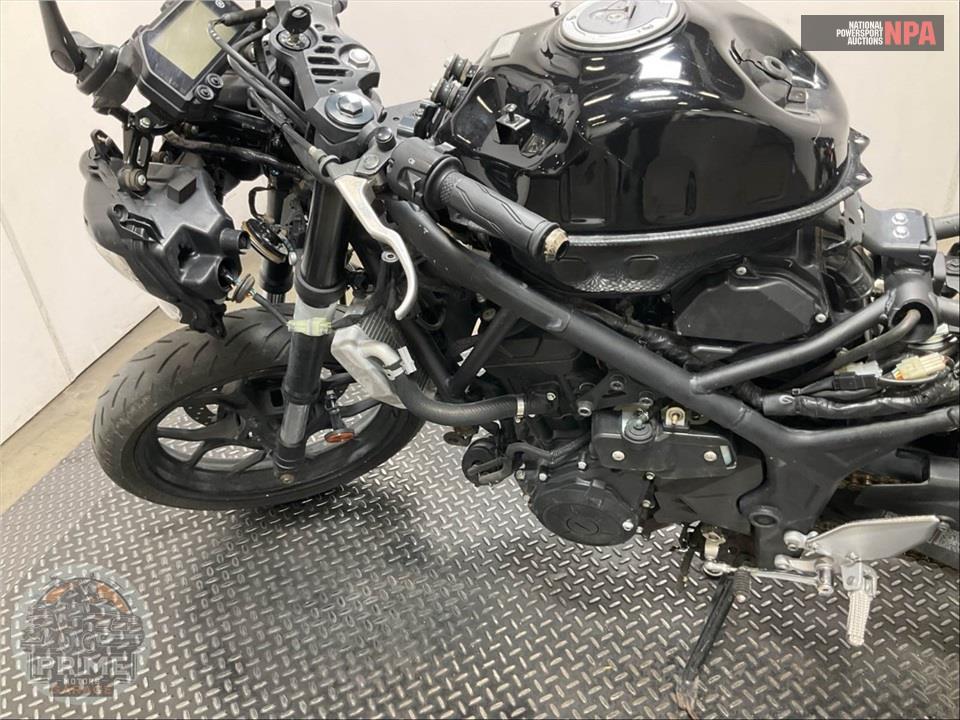 2020 Yamaha YZF-R3 — фото 17