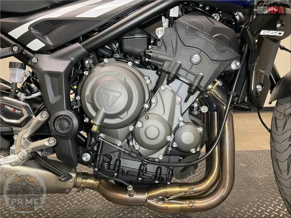 2025 Triumph TRIDENT 660 (TWO TONE) — фото 6