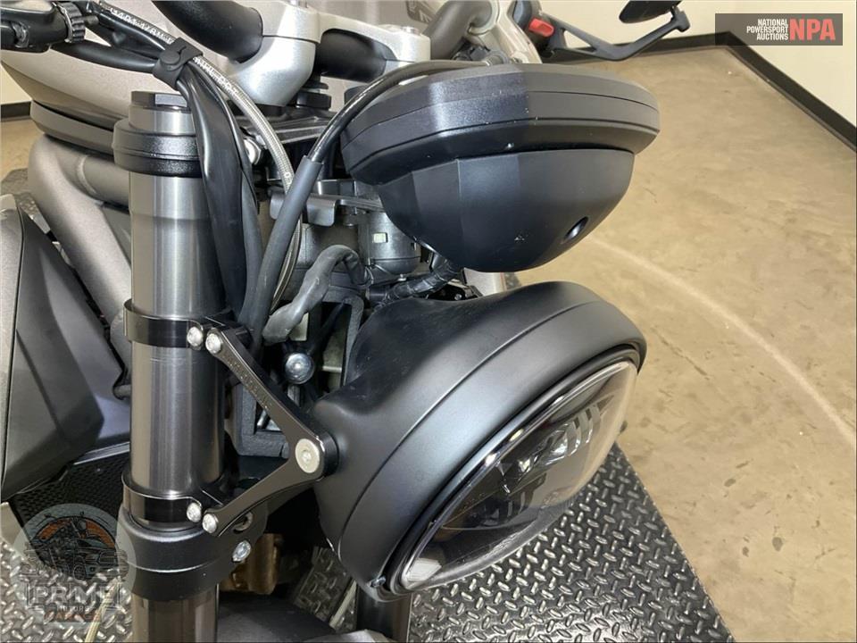 2022 Triumph STREET TRIPLE 765 RS (SILVER) — фото 15