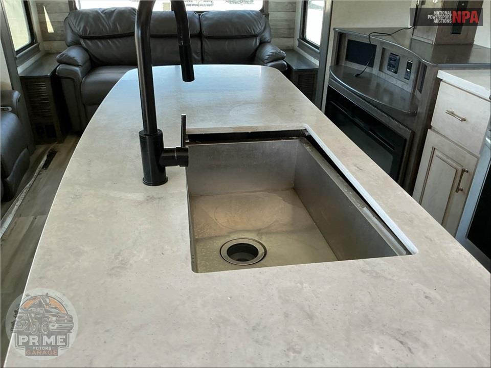 2022 Alliance Rv M-340RL - PARADIGM FIFTH WHEEL SERIES — фото 17