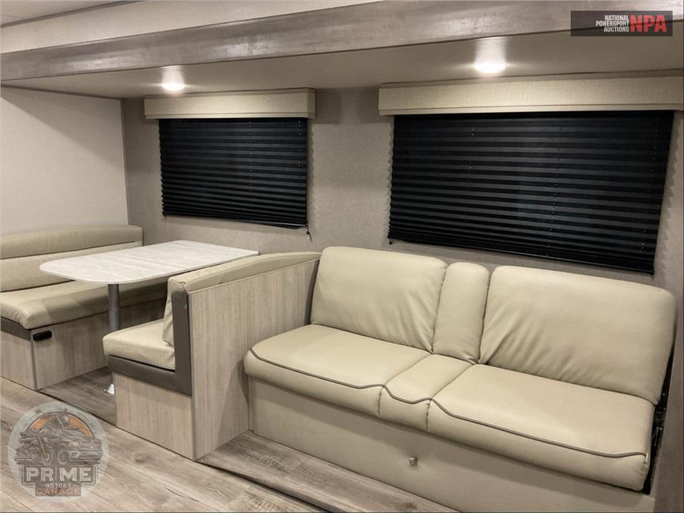 2025 Coachmen By Forest River M-261 BHS - CATALINA SUMMIT SERIES — фото 6
