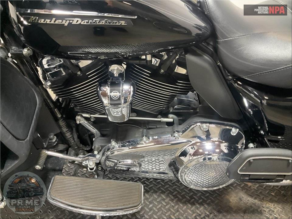 2018 Harley-Davidson FLTRU ROAD GLIDE ULTRA — фото 7