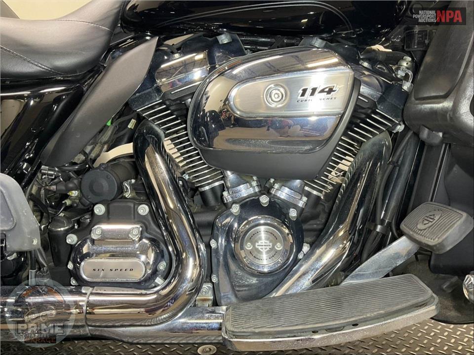 2021 Harley-Davidson FLHTCUTG TRI GLIDE ULTRA CLASSIC — фото 6