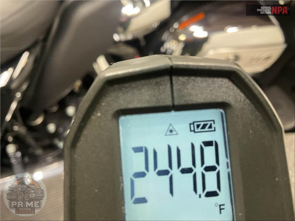 2024 Harley-Davidson FLHTCUTG TRI GLIDE ULTRA CLASSIC — фото 8