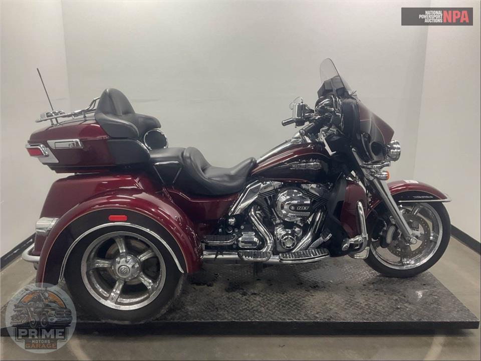 2014 Harley-Davidson FLHTCUTG TRIGLIDE ULTRA CLASSIC — фото 1