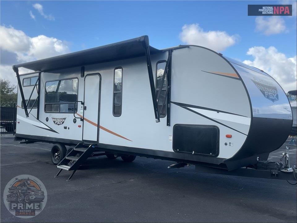2023 Wildwood By Forest River M-270RTKX - FSX PLATINUM TOY HAULER SERIES — фото 1