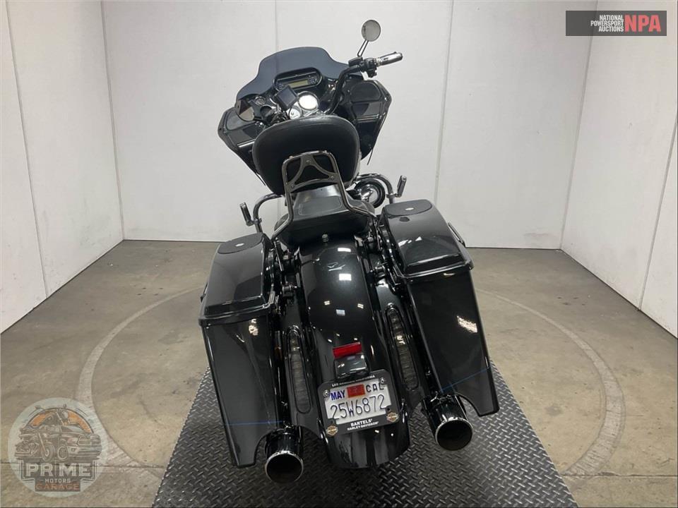 2013 Harley-Davidson FLTRXSE2 SCREAMIN EG ANN — фото 4