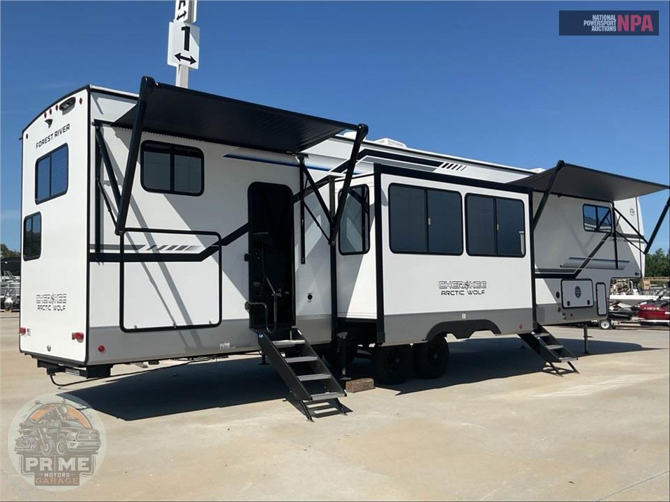 2025 Cherokee By Forest River M -3850SUITE - ARCTIC WOLF FIFTH WHEEL SERIES — фото 4