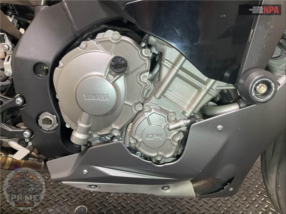 2016 Yamaha YZF-R1 — фото 6