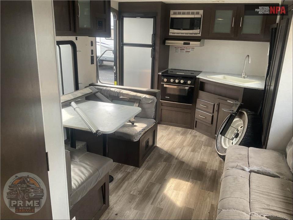 2019 Salem By Forest River M-231RKXL - CRUISE LITE SERIES — фото 9