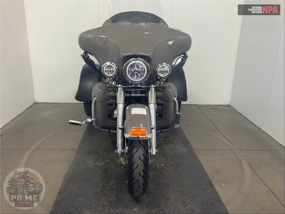 2013 Harley-Davidson FLHTCUTG TRIGLIDE UL CLSC — фото 2