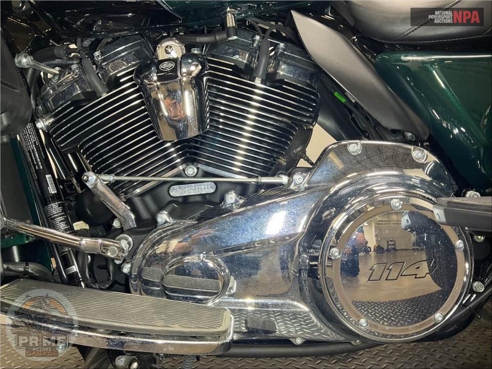 2024 Harley-Davidson FLHTCUTG TRI GLIDE ULTRA CLASSIC — фото 7