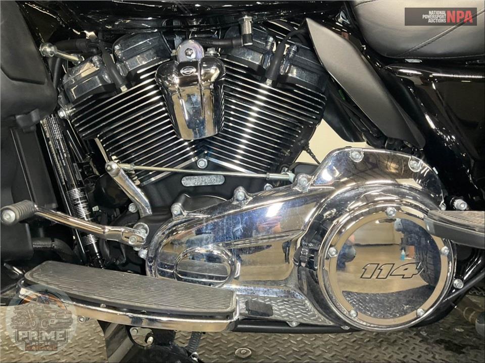 2022 Harley-Davidson FLHTCUTG TRI GLIDE ULTRA CLASSIC — фото 6