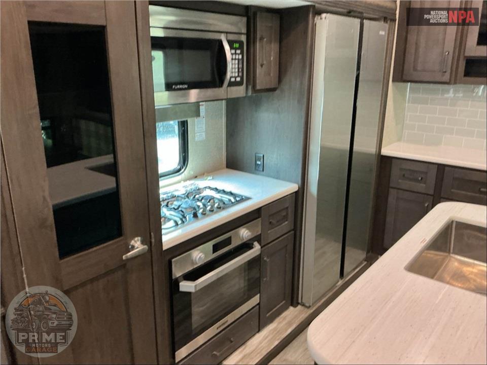 2022 Grand Design Recreational Vehicles M-303RLS REFLECTION FIFTH WHEEL SERIES — фото 18