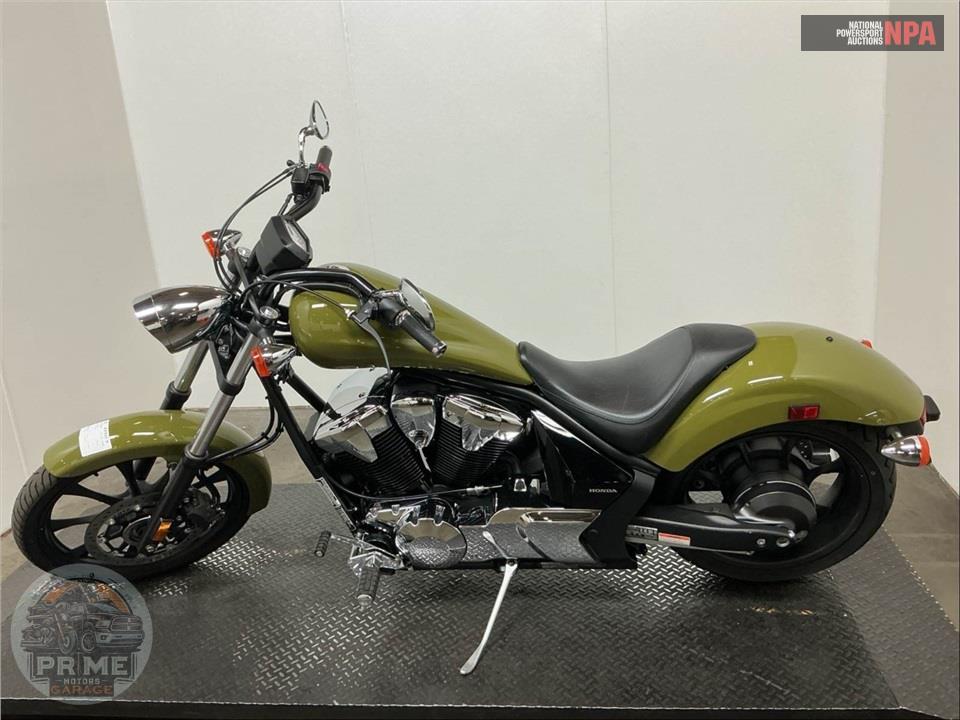 2024 Honda VT1300CXA FURY — фото 3