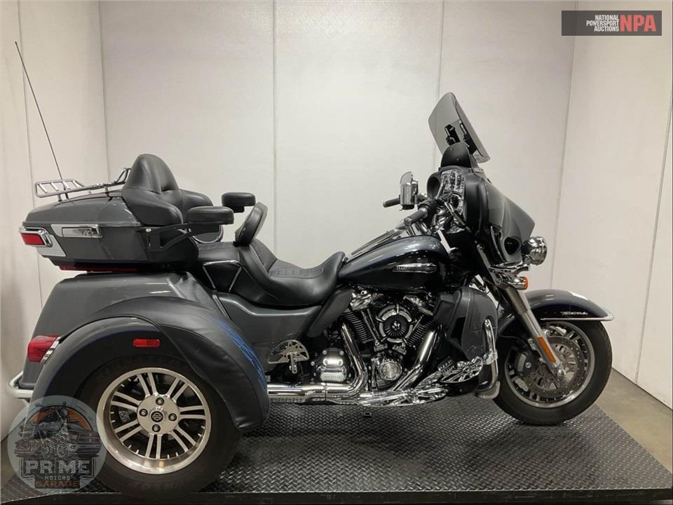 2021 Harley-Davidson FLHTCUTG TRI GLIDE ULTRA CLASSIC — фото 1