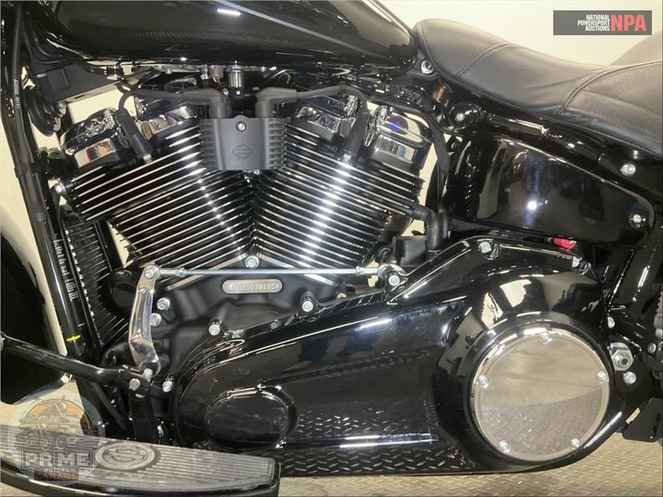 2025 Harley-Davidson FLHC HERITAGE CLASSIC — фото 7