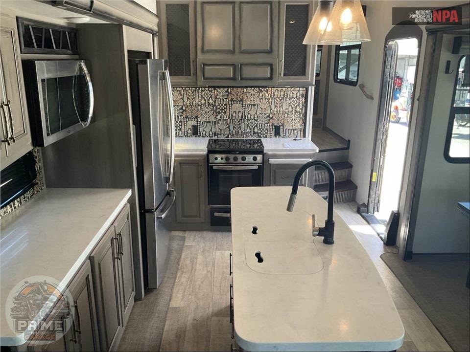 2021 Keystone Rv M-3231 CK - MONTANA FIFTH WHEEL SERIES — фото 8