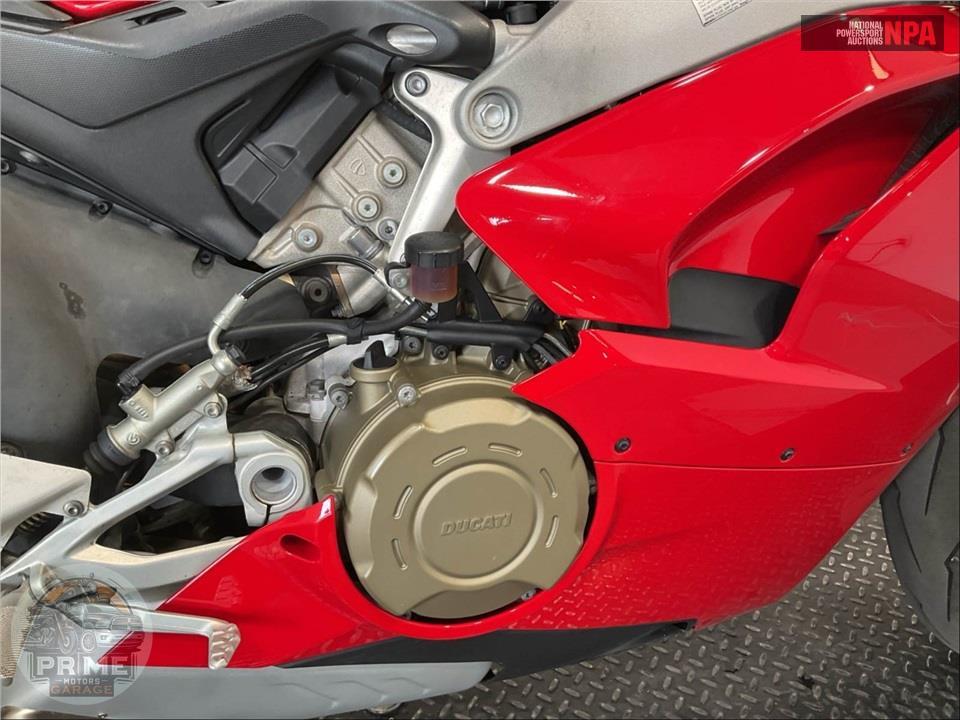 2018 Ducati PANIGALE V4 S — фото 6