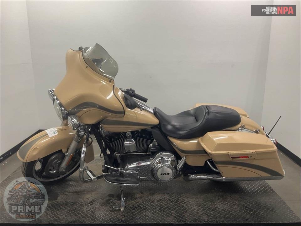 2013 Harley-Davidson FLHX STREET GLIDE — фото 3