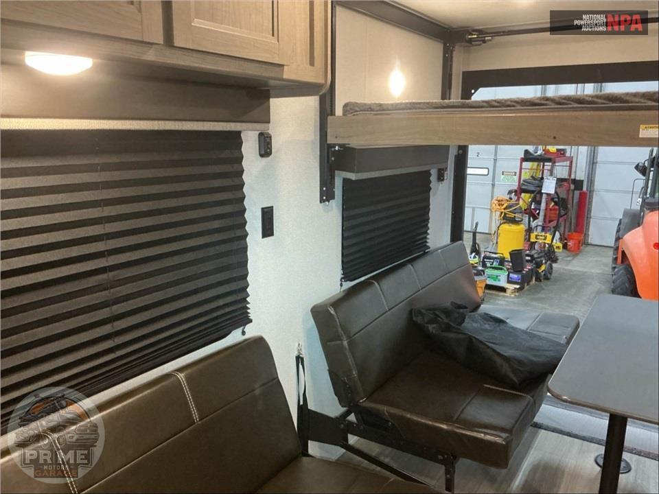 2021 Keystone Rv M-25 TH - HIDEOUT LUXURY TOY HAULER SERIES — фото 7