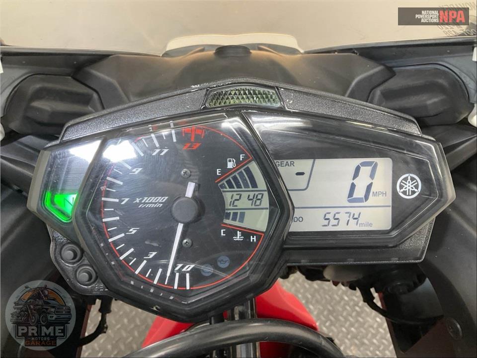 2016 Yamaha YZF-R3 — фото 5