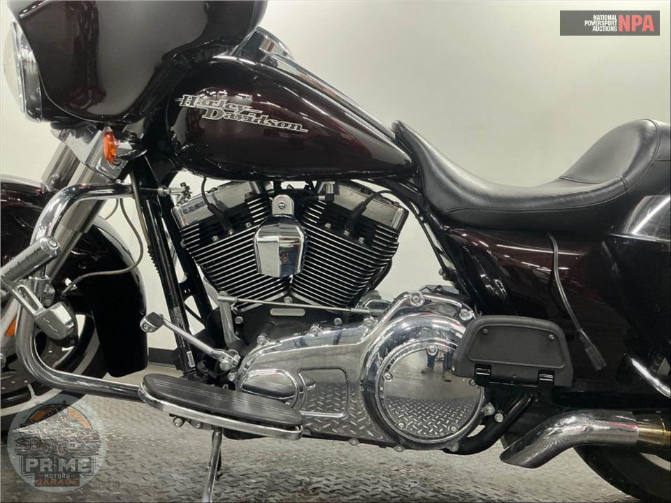 2011 Harley-Davidson FLHX STREET GLIDE — фото 6