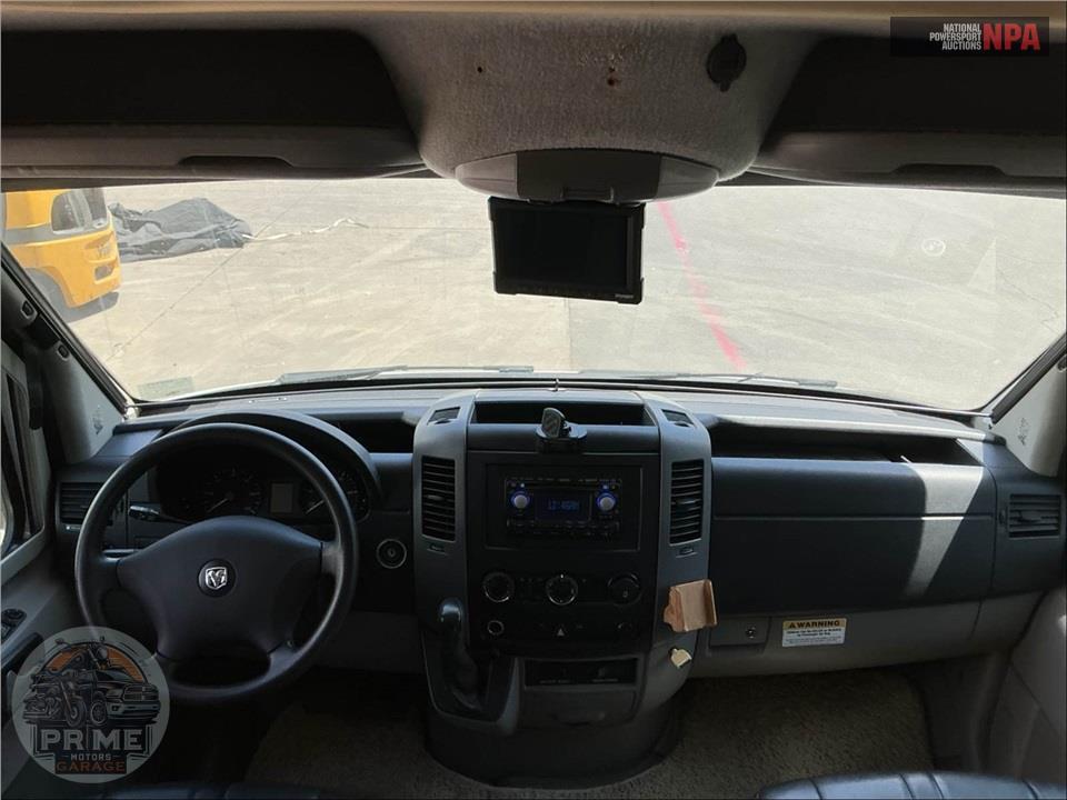 2009 Winnebago M-24J-DODGE SPRINTER TURBO DIESEL - VIEW SERIES — фото 16