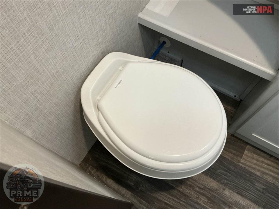 2020 Keystone Rv M-2190 EX - BULLET CROSSFIRE SERIES — фото 16