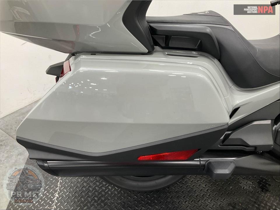 2026 Honda GL1800D GOLD WING TOUR AUTOMATIC DCT — фото 15