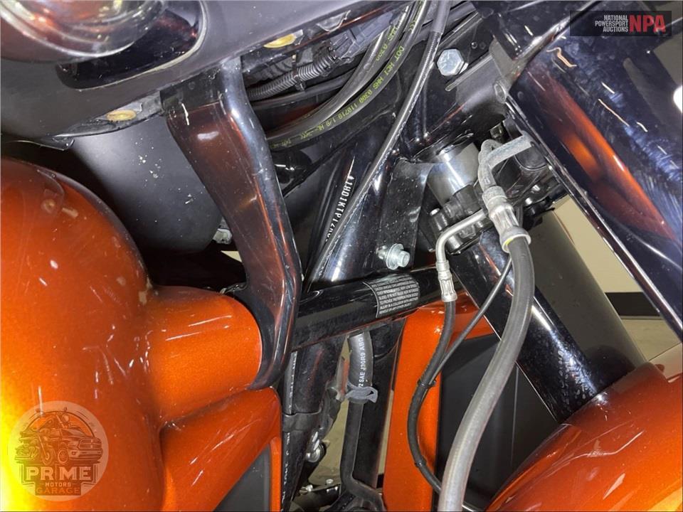 2019 Harley-Davidson FLTRXS ROAD GLIDE SPECIAL — фото 15
