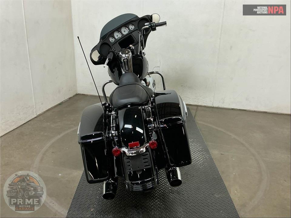 2023 Harley-Davidson FLHX STREET GLIDE — фото 4