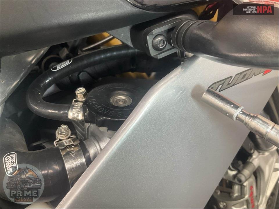 2018 Aprilia TUONO V4 1100 RR — фото 16