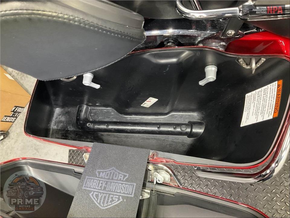 2018 Harley-Davidson FLHTKL ULTRA LIMITED LOW — фото 18