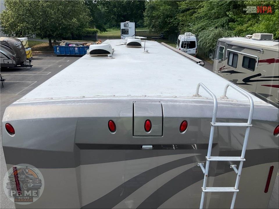 2006 Winnebago M-35A WORKHORSE ADVENTURER SERIES — фото 42