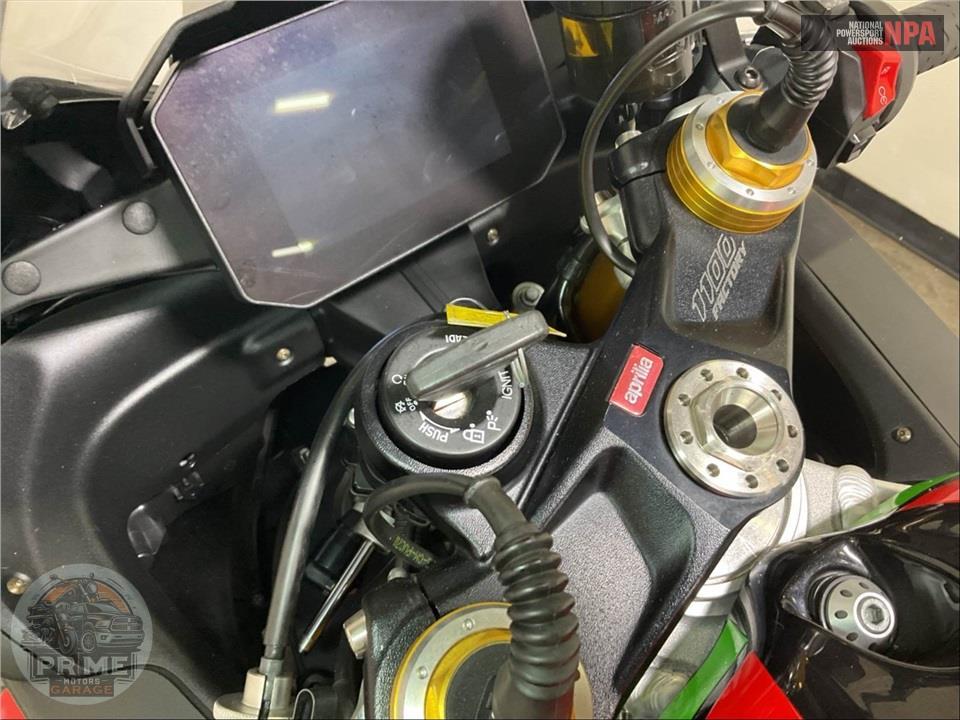 2021 Aprilia RSV4 FACTORY 1100 — фото 11