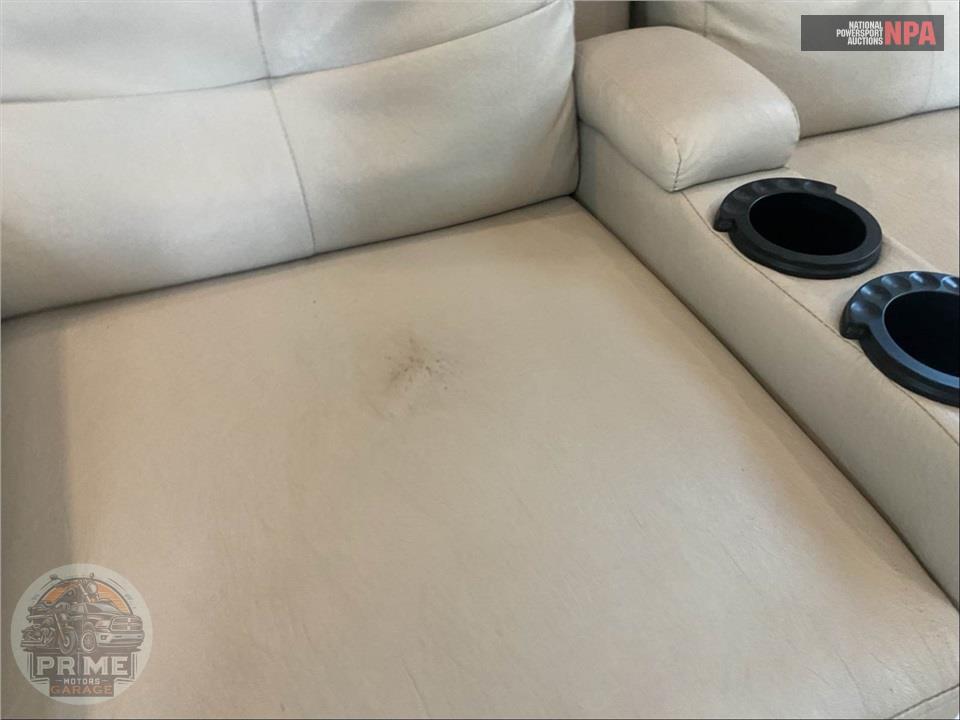 2021 Redwood Rv M-4001 LK - FIFTH WHEEL SERIES — фото 11