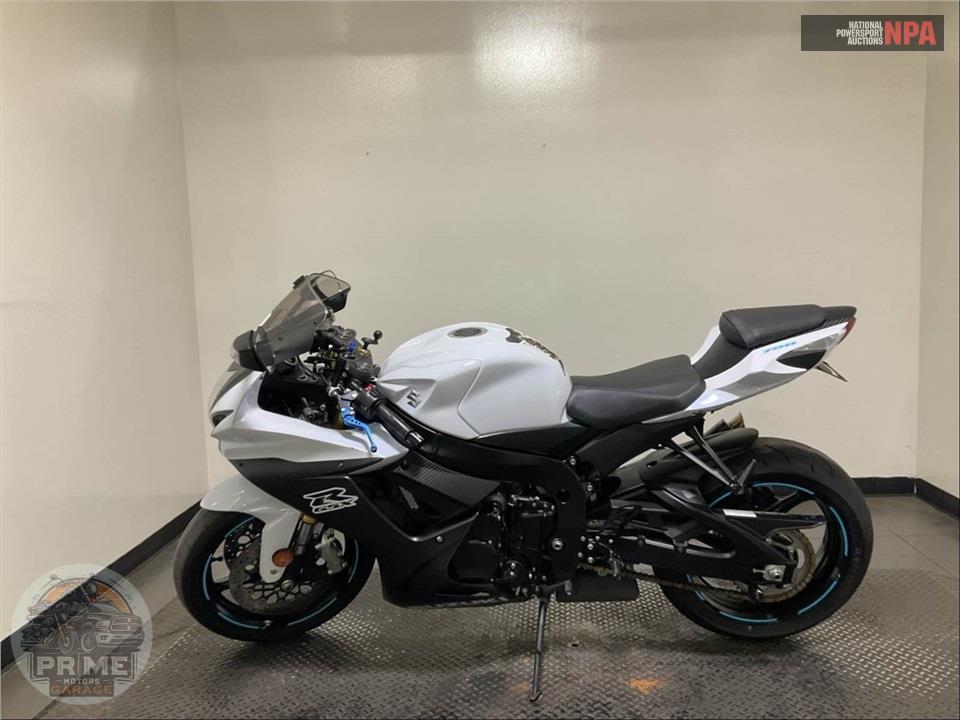 2020 Suzuki GSX-R750M0 — фото 3